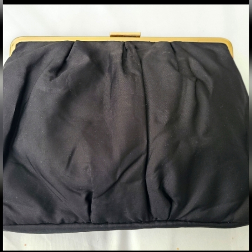 Cosmetic bag